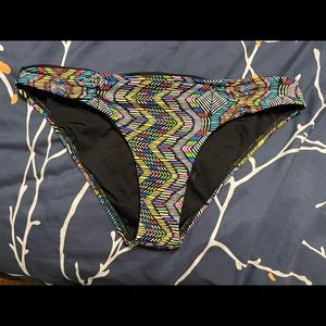 L*space full cut Good condition Normal wear no markings or fading